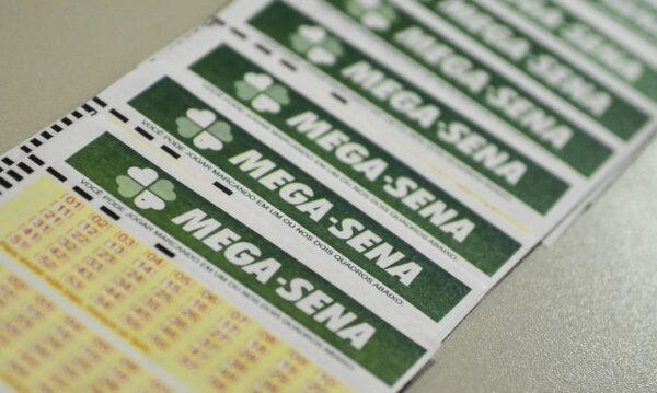 Bilhetes de aposta da mega-sena