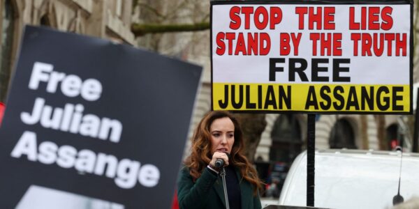 2024-02-20t135413z_669622408_rc2d66acc5gx_rtrmadp_3_britain-usa-assange.jpg