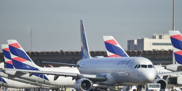 avioes-aeroporto_mcamgo_abr_290720221818-9.jpg