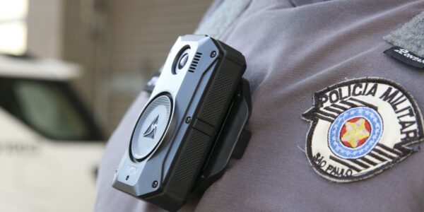 cameras_uniformes_de_policiais_militares_sao_paulo_rvrsa_abr_2804223638_0.jpg