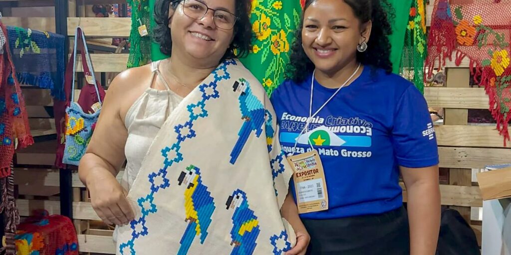 coletivo_de_mulheres_redeiras_tece_arte.jpg