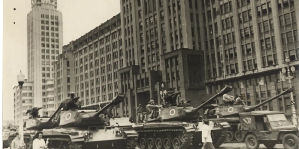 tanques_no_rio_02abr1964.jpg