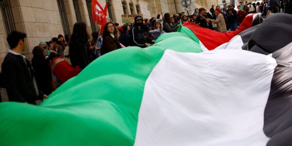 2024-04-29t151204z_1_lynxmpek3s0jw_rtroptp_4_israel-palestinians-france-students.jpg