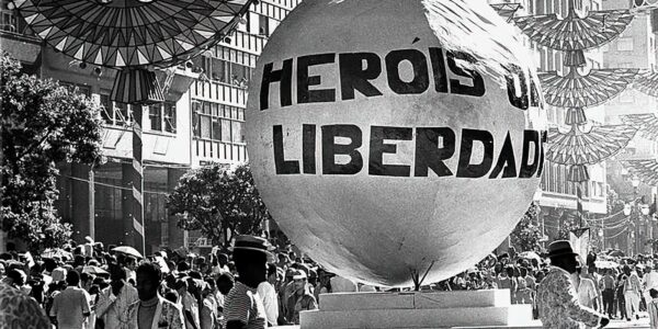 imperio_serrano_-_herois_da_liberdade_-_acervo_imperio_serrano.jpg