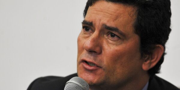 o_ministro_da_justica_e_seguranca_publica_sergio_moro_fala_a_imprensa_0424202564.jpg