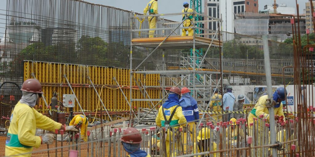 construcao_civil_obras_canteiro_de_obras_construcao_trabalhadores190220142528.jpg