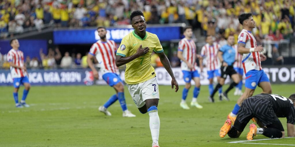 2024-06-29t015331z_772352270_mt1usatoday23644412_rtrmadp_3_soccer-copa-america-paraguay-vs-brazil.jpg