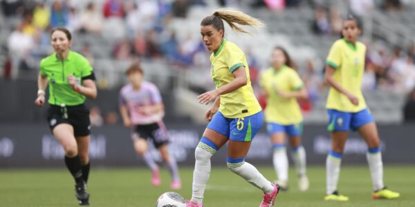 tamires_selecao_feminina_fut.jpg