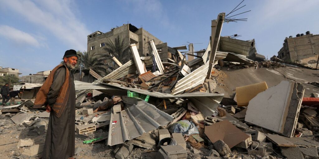 2023-12-12t113350z_1_lynxmpejbb0ct_rtroptp_4_israel-palestinians.jpg