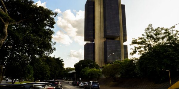 banco_central_mcajr_abr_0104222282_0.jpg