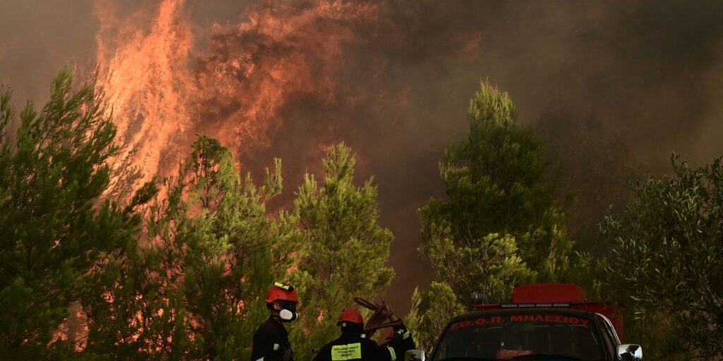 2024-08-11t184033z_1897853700_rc2rd9aa8x68_rtrmadp_3_europe-weather-greece-wildfire.jpg