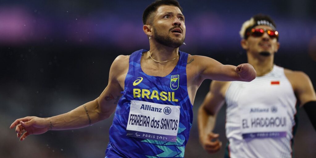 petrucio_ferreira_ouro_atletismo_paralimpiada_2024.jpg