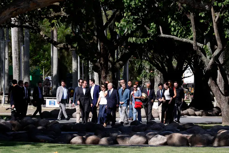 Rio de Janeiro (RJ), 30/10/2024 - O prefeito Eduardo Paes entrega a obra de revitalização do Museu de Arte Moderna (MAM Rio), que vai receber a Cúpula do G20, em cerimônia com  a presença da primeira-dama Janja Lula da Silva e do Ministro das Relações Exteriores, Mauro Vieira. Foto: Tânia Rêgo/Agência Brasil