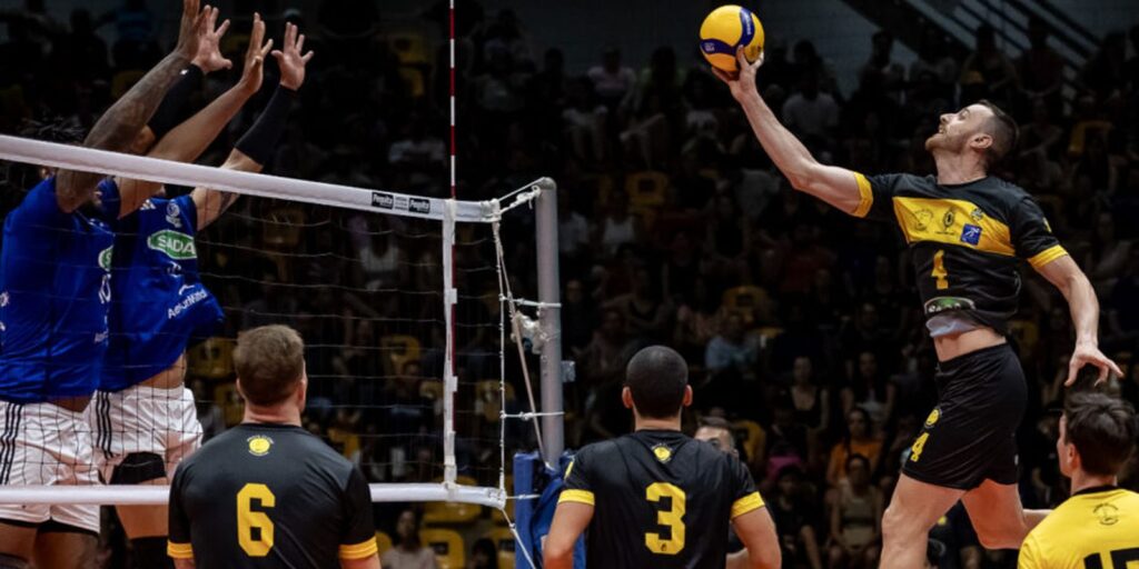 praia_clube_x_cruzeiro_volei_masculino.jpg