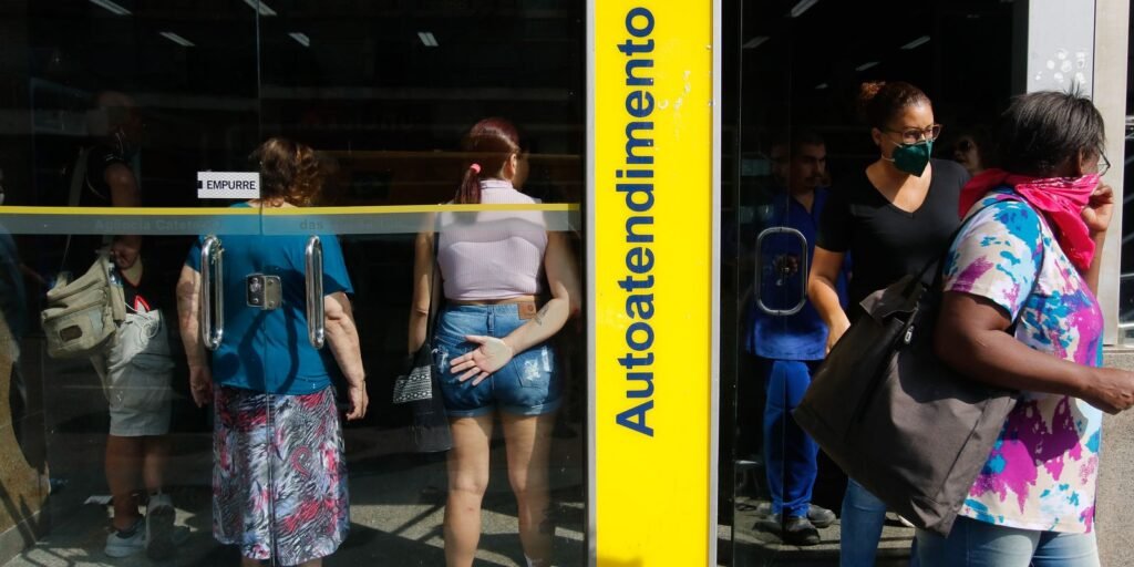 rj_comercio_aberto_0407201741_0.jpg