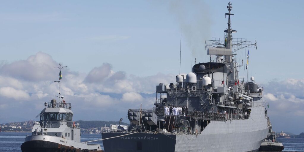 fragata_independencia_unifil_libano_forca_tarefa_missao_de_paz_marinha_base_naval_tnrgo_26122000887.jpeg