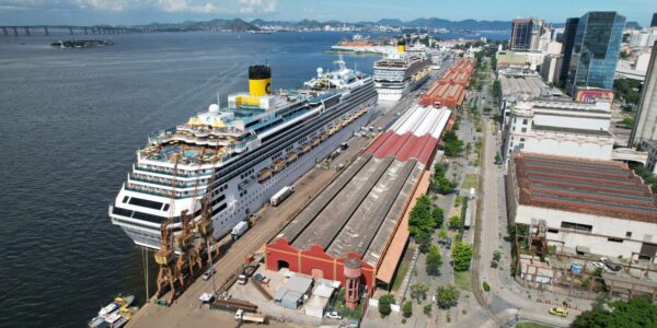 navios_no_pier_maua.jpeg