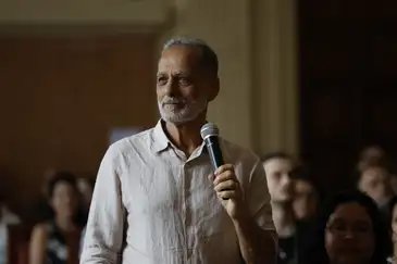 Rio de Janeiro (RJ) 13/01/2025 – O arquiteto João Legal Leal explica as obras no prédio do Museu Nacional de Belas Artes, que celebra 88 anos. Foto: Fernando Frazão/Agência Brasil