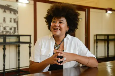 Rio de Janeiro (RJ), 03/04/2024 – A diretora do Arquivo Nacional, Gabrielle Abreu durante sessão de fotos à Agência Brasil, na instituição, no centro do Rio de Janeiro. Foto: Tomaz Silva/Agência Brasil