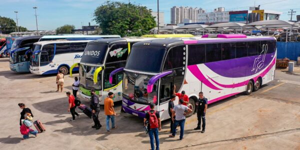 caminhos-da-reportagem-onibus-apreendidos-pela-antt-em-operacao-acompanhada-pelo-caminhos-da-reporta.jpeg