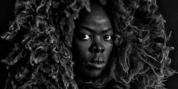 somnyama_ngonyama_somnyama_ngonyama_ii_oslo_noruega_2015.jpg