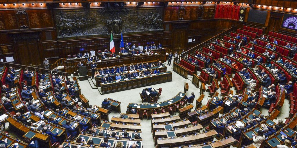 camara_dos_deputados_italia.jpg
