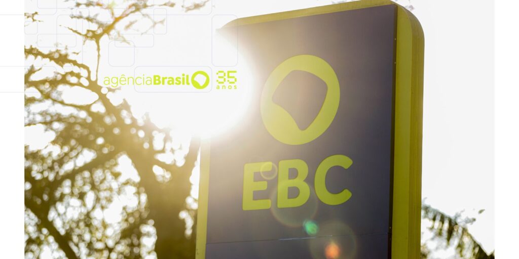 totem_logo_35anos.jpg