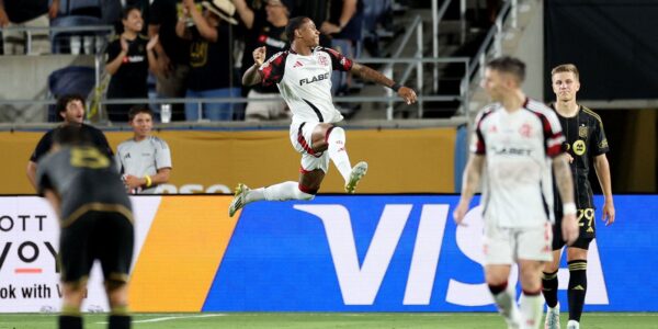 2025-06-25t025742z_1591096134_up1el6p08851l_rtrmadp_3_soccer-club-lafc-fla.jpg