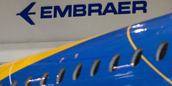 2019-01-10t214347z_1645656956_rc19fda02af0_rtrmadp_3_embraer-m-a-boeing.jpg