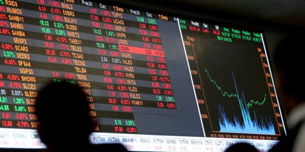 2020-03-11t154713z_1_lynxmpeg2a1pf_rtroptp_4_bovespa-manh.jpg