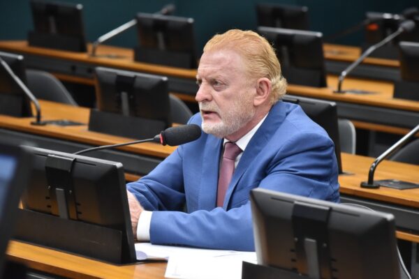 deputado federal Vermelho