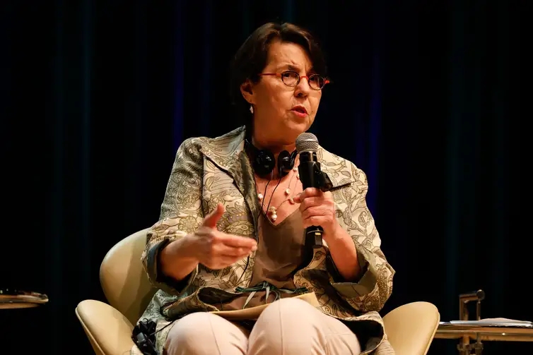 Rio de Janeiro (RJ), 20/08/2025 - A diretora Socioambiental do BNDES, Tereza Campello, fala durante abertura do seminário Globalização, Desenvolvimento e Democracia, na sede do Banco Nacional de Desenvolvimento Econômico e Social (BNDES), centro da cidade. Foto: Tânia Rêgo/Agência Brasil