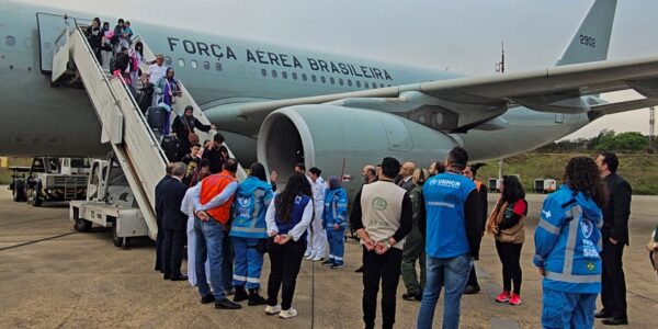 repatriacao_de_brasileiros_beirute.jpg