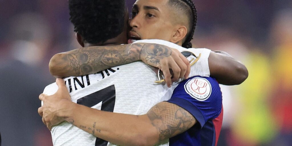 vini_jr_e_raphinha_indicados_bola_de_ouro.jpg