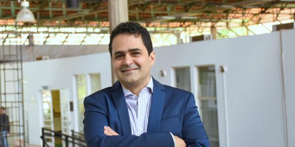 20190604_2-5_entrevista-pedro-paulo-zahluth-bastos-ie_perri_amp_1452.jpg