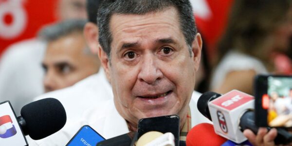 2025-10-06t185632z_1_lynxnpel950wp_rtroptp_4_paraguay-politics.jpg
