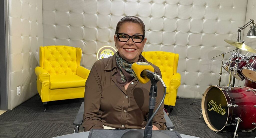 Elizangela de Paula Kuhn