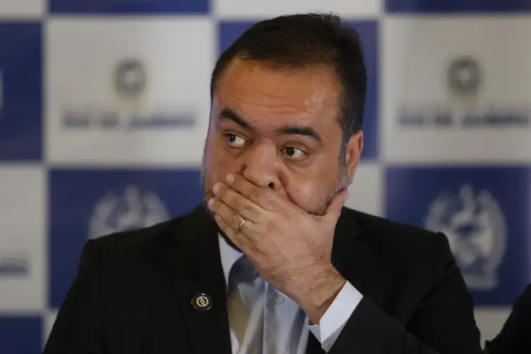 Fernando Frazão/Agência Brasil Rio de Janeiro (RJ), 29/10/2025 - O governador do Rio de Janeiro, Cláudio Castro, durante entrevista coletiva para falar sobre ação policial da Operação Contenção, contra o Comando Vermelho. Foto: Fernando Frazão/Agência Brasil