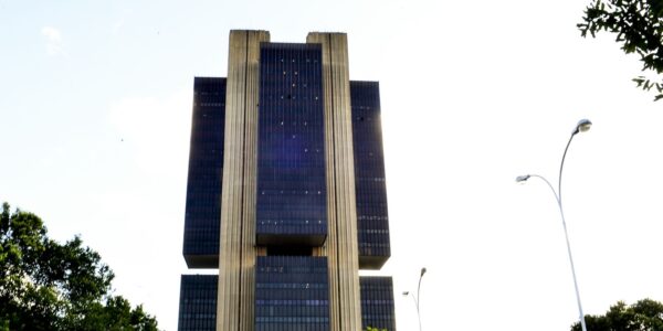banco_central_mcajr_abr_0104222281_0.jpg