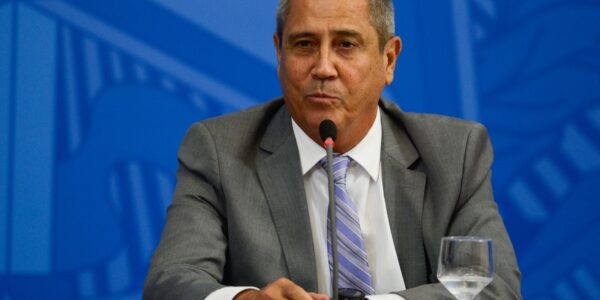 braga_netto_governo_covid-19_saude_coronavirus0407201820.jpg