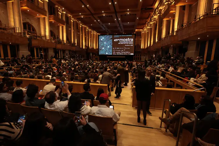 São Paulo (SP), 15/10/2025 - Abertura da 49ª Mostra Internacional de Cinema, na Sala São Paulo. Foto: Paulo Pinto/Agência Brasil