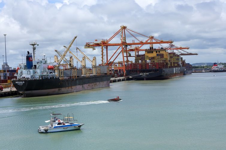 Recife (PE) 17/10/2025 - Porto de Suape,  situado no município de Ipojuca, Região Metropolitana do Recife  Foto: Fabio Rodrigues-Pozzebom/ Agência Brasil