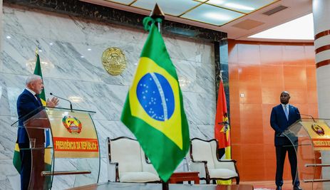 Presidente da República, Luiz Inácio Lula da Silva, durante declaração conjunta à imprensa. Palácio Presidencial, Sala dos Grandes Atos – Maputo (Moçambique)

Foto: Ricardo Stuckert / PR