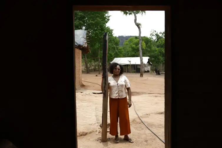 Balsas (MA), 09/10/2025 – Francisca Vieira Paz, da Associação Camponesa (ACA), na comunidade Boa Esperança, no Vão do Uruçuí, área rural dos Gerais de Balsas. Foto: Fernando Frazão/Agência Brasil