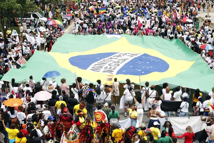 Brasília (DF), 25/11/2025 - Marcha das Mulheres Negras, realizada na Esplanada dos Ministérios. Foto: Bruno Peres/Agência Brasil