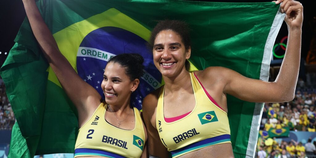 ana_patricia_e_duda_volei_de_praia_paris_2024.jpg