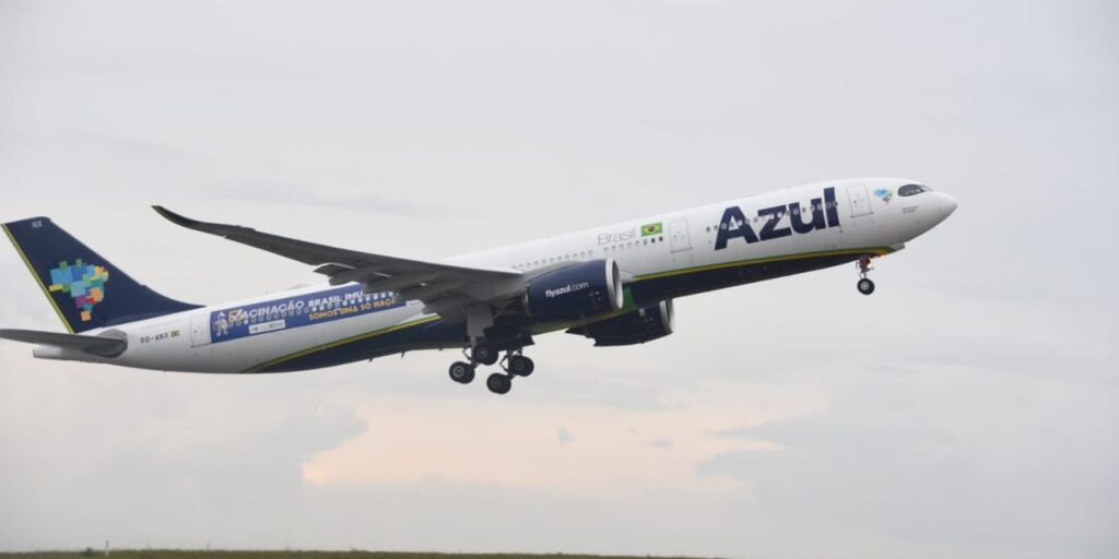 aviao_azul_vacina_india_2.jpg