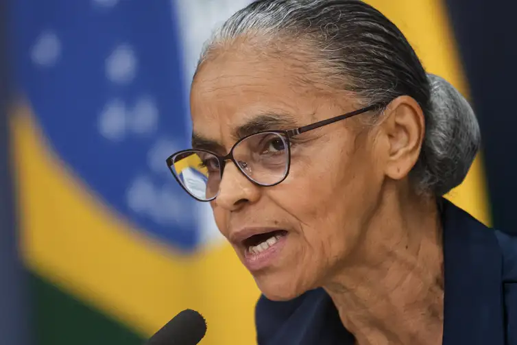 Marcelo Camargo/Agência Brasil Brasília (DF), 10/10/2025 - A ministra do Meio Ambiente e Mudança do Clima, Marina Silva, durante entrevista coletiva sobre a Pre-COP30. Foto: Marcelo Camargo/Agência Brasil