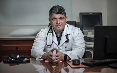 Rio de Janeiro (RJ), 16/12/2025 – Dr. Aloisio Barbosa da Silva, Estilo de vida leva jovens de 20 a 30 anos a apresentarem fatores de risco cardiovascular.
Foto:  Aloisio Barbosa da Silva/Arquivo pessoal