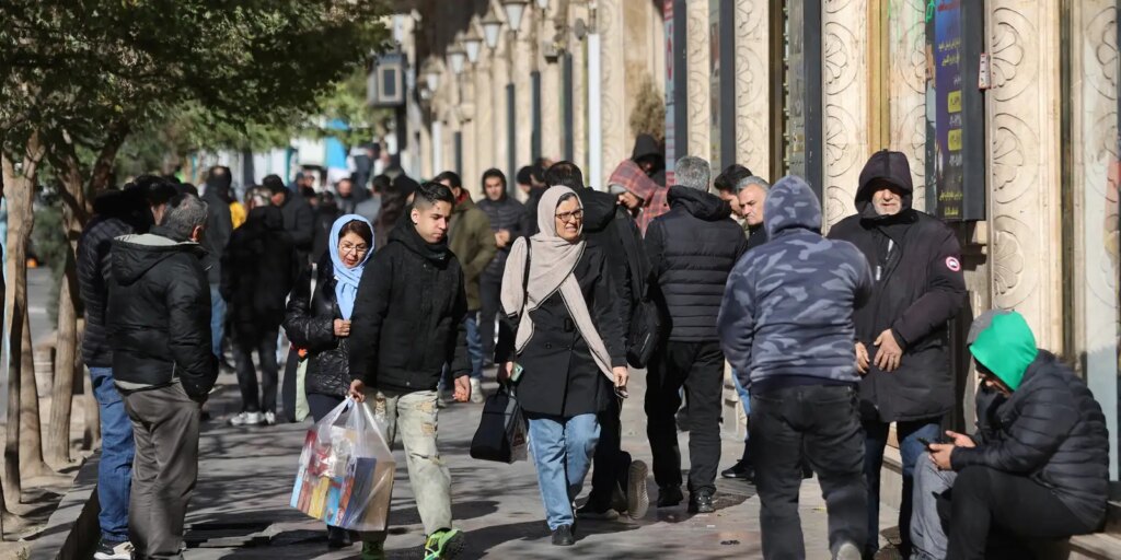 2025-12-30t175827z_1_lynxmpelbt0qw_rtroptp_4_iran-economy-protests.jpg